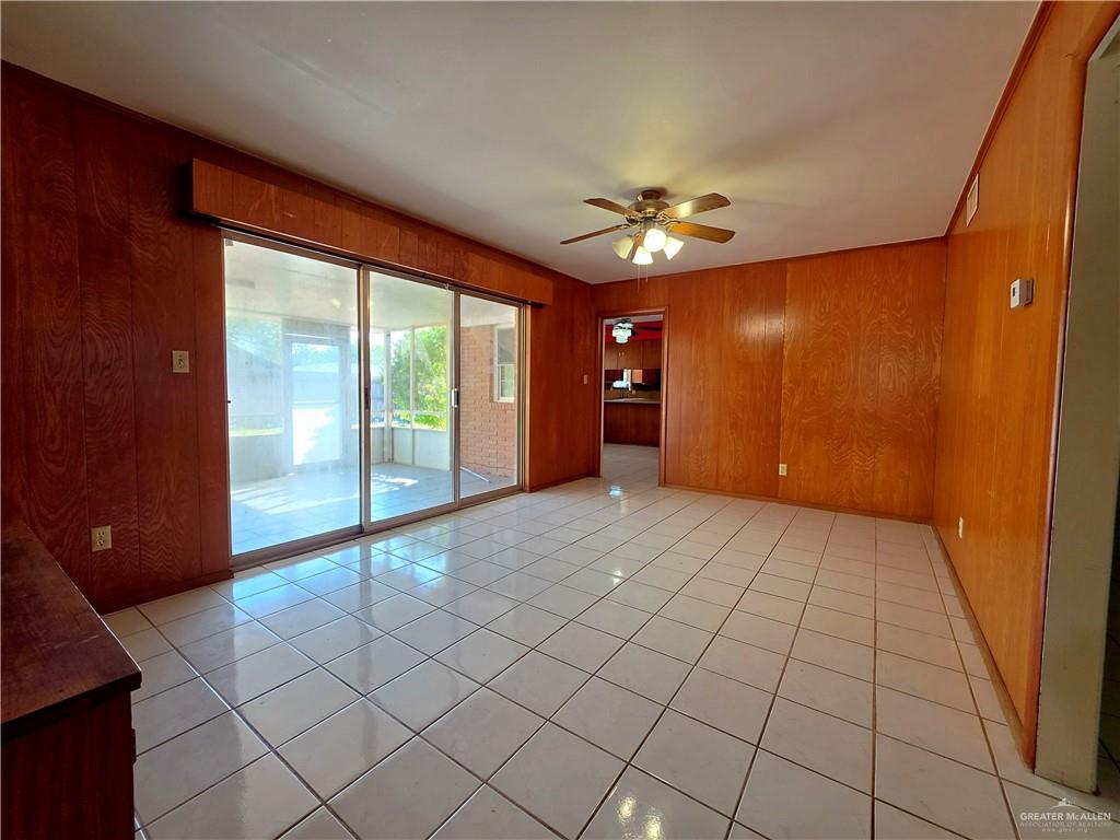 Photo 9 of 1613 Fern Avenue