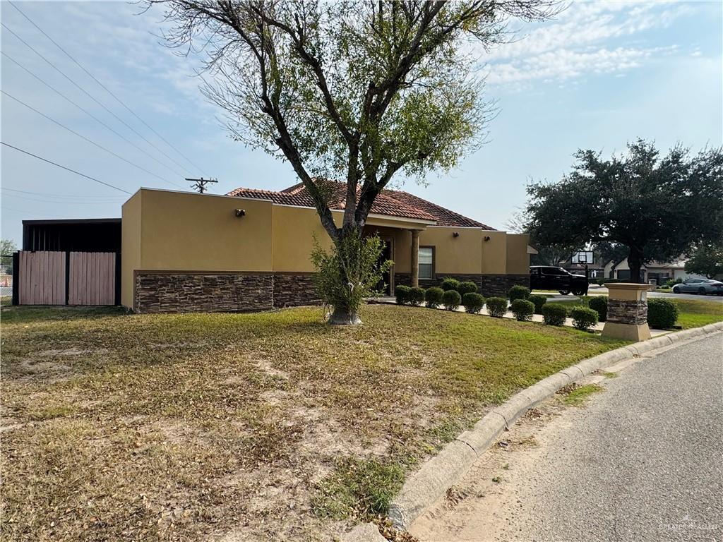 Photo 3 of 103 Ciro Drive