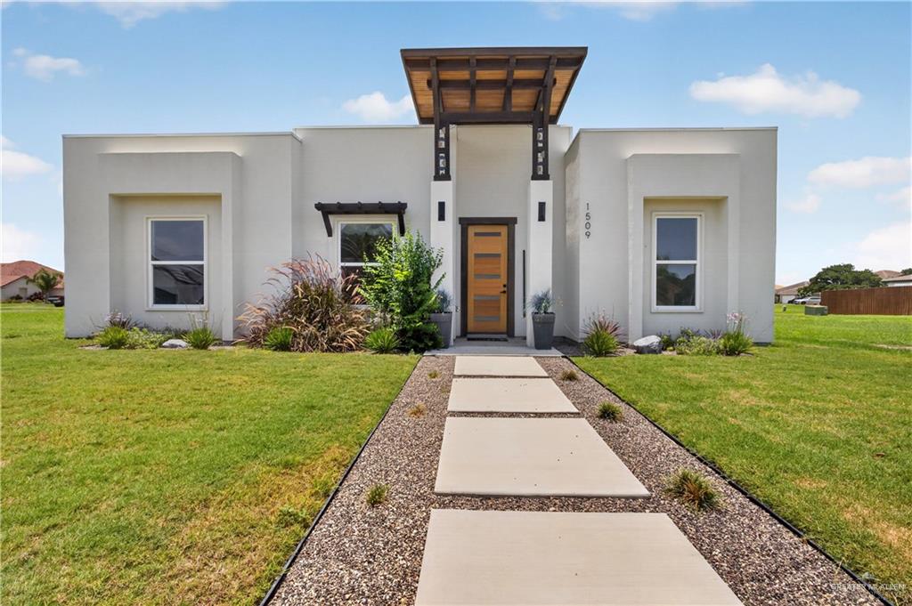 Photo 1 of 1509 Vida Dulce, Weslaco