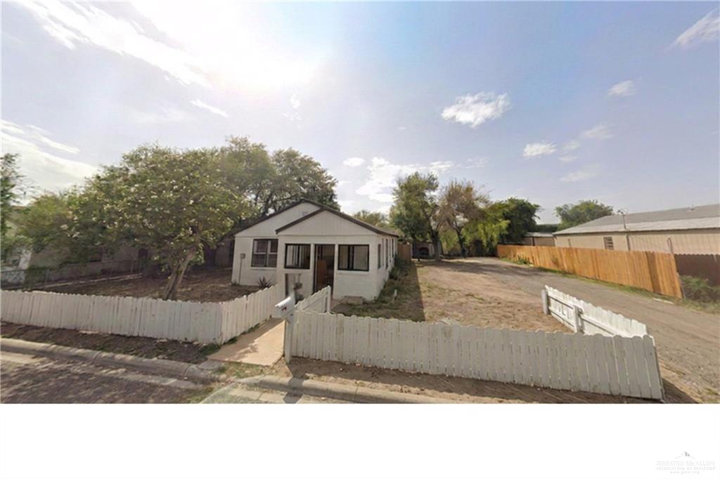 Photo 1 of 108 Esperanza Street, Pharr