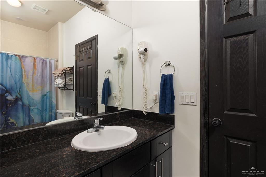 Photo 9 of 813 Travis Street #323