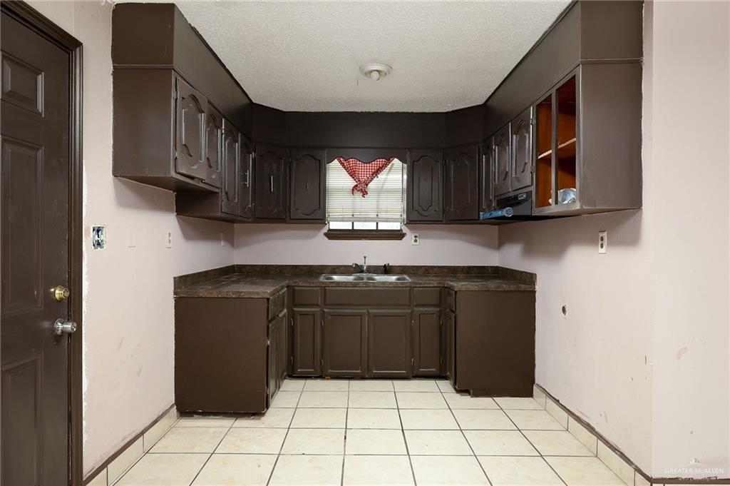 Photo 6 of 1202 I Street