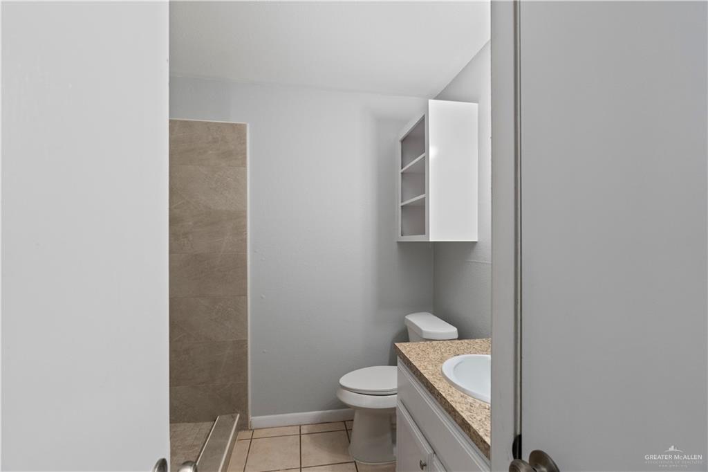 Photo 10 of 1701 McIntyre Street #6