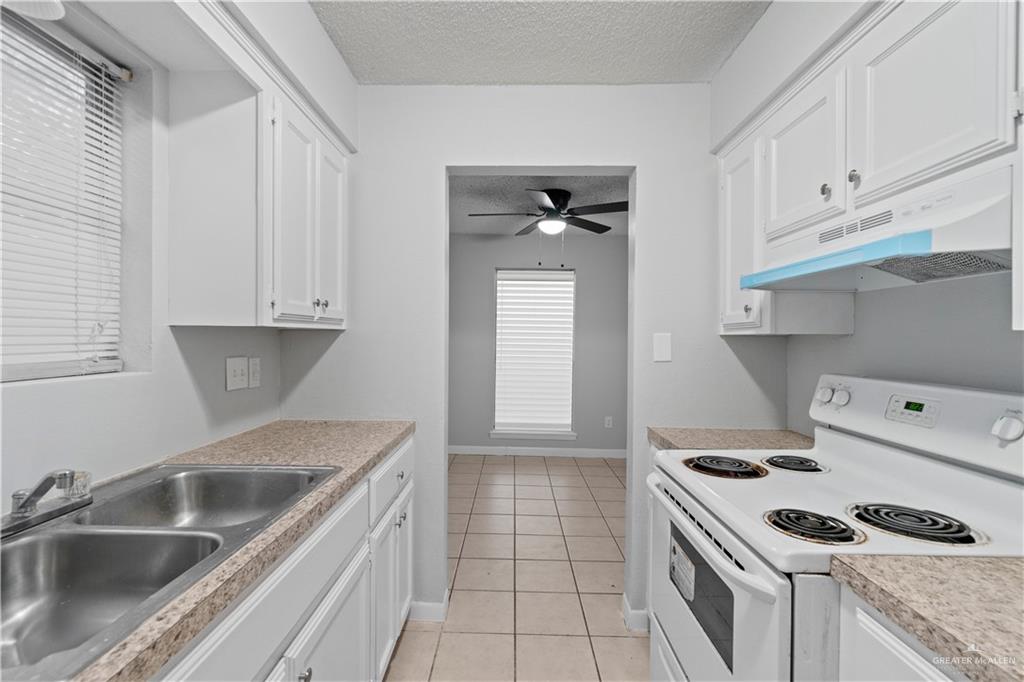 Photo 6 of 1701 McIntyre Street #6