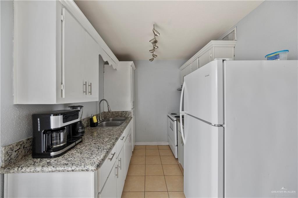 Photo 11 of 2428 Upas Avenue