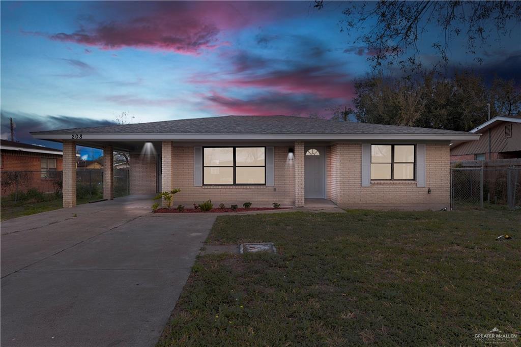 Photo 2 of 208 Pena Avenue
