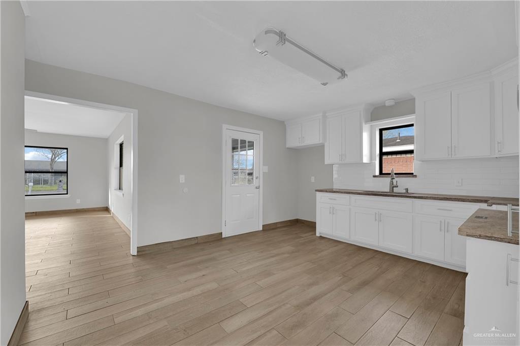Photo 9 of 208 Pena Avenue