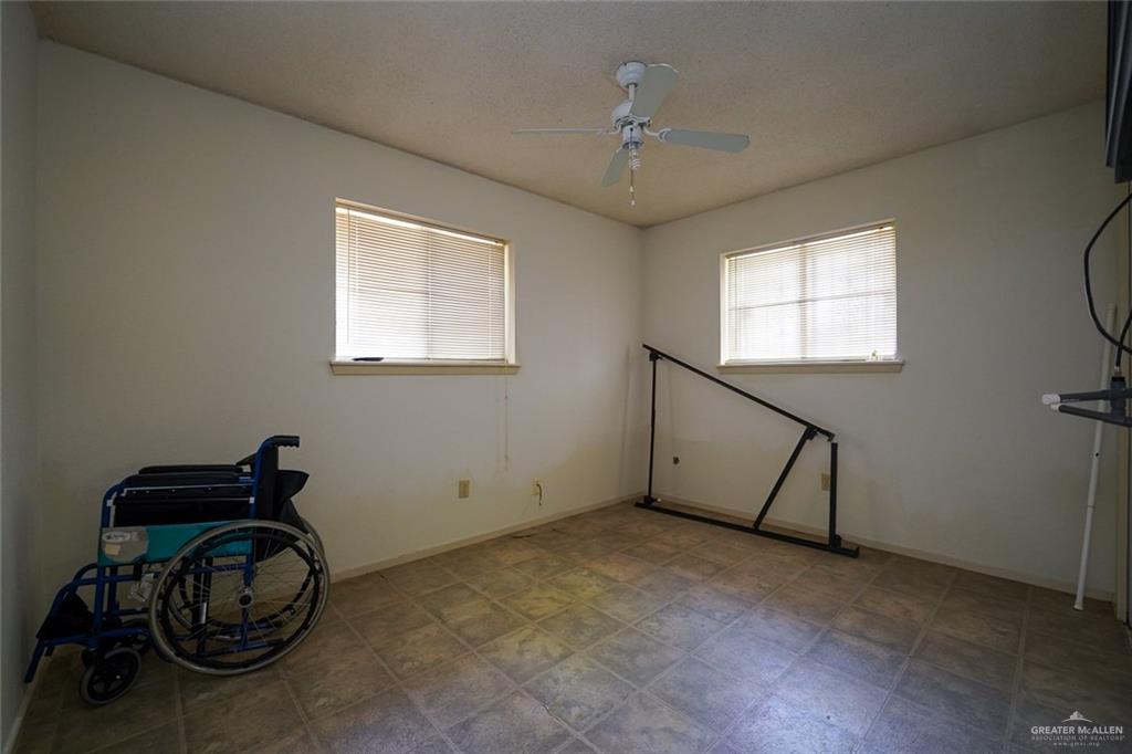 Photo 20 of 2803 Minnie Avenue