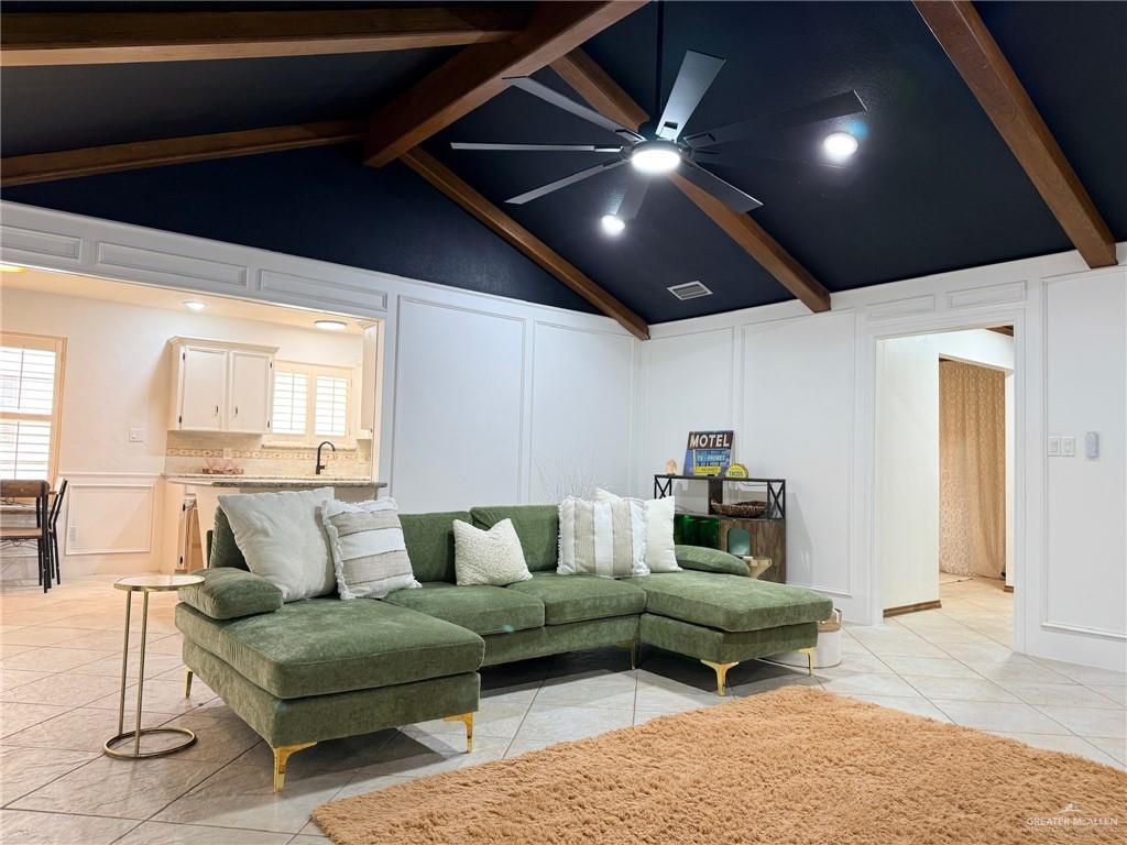 Photo 8 of 131 Hibiscus Avenue