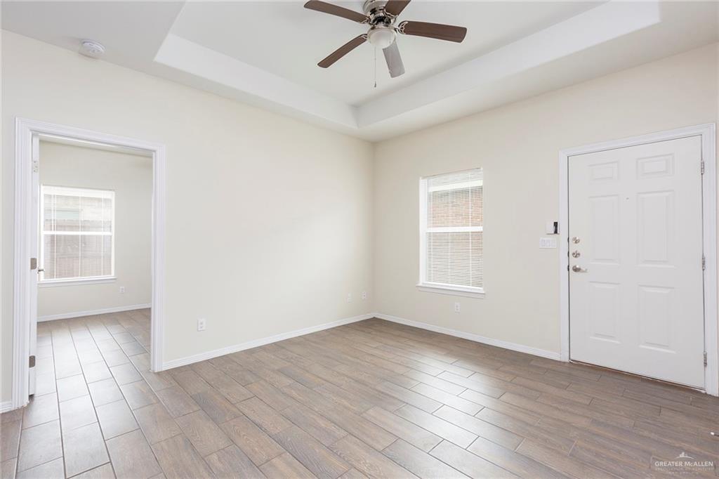 Photo 4 of 1710 Cortlandt Street
