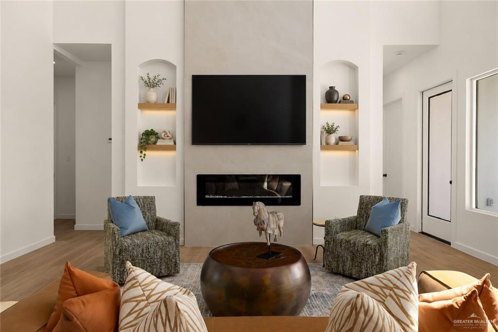 Photo 6 of 1210 Spanish Oak Street