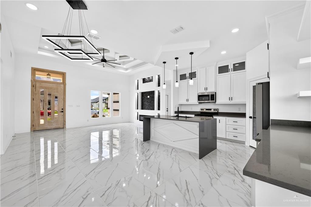 Photo 6 of 1044 Nina Avenue