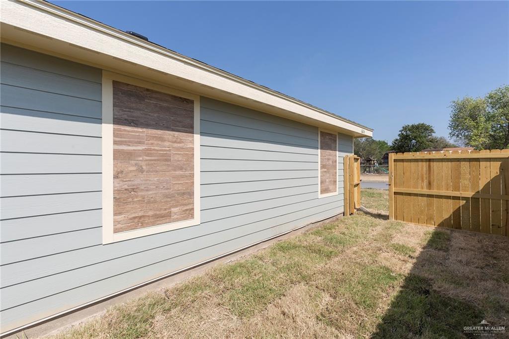 Photo 18 of 624 Texas Avenue