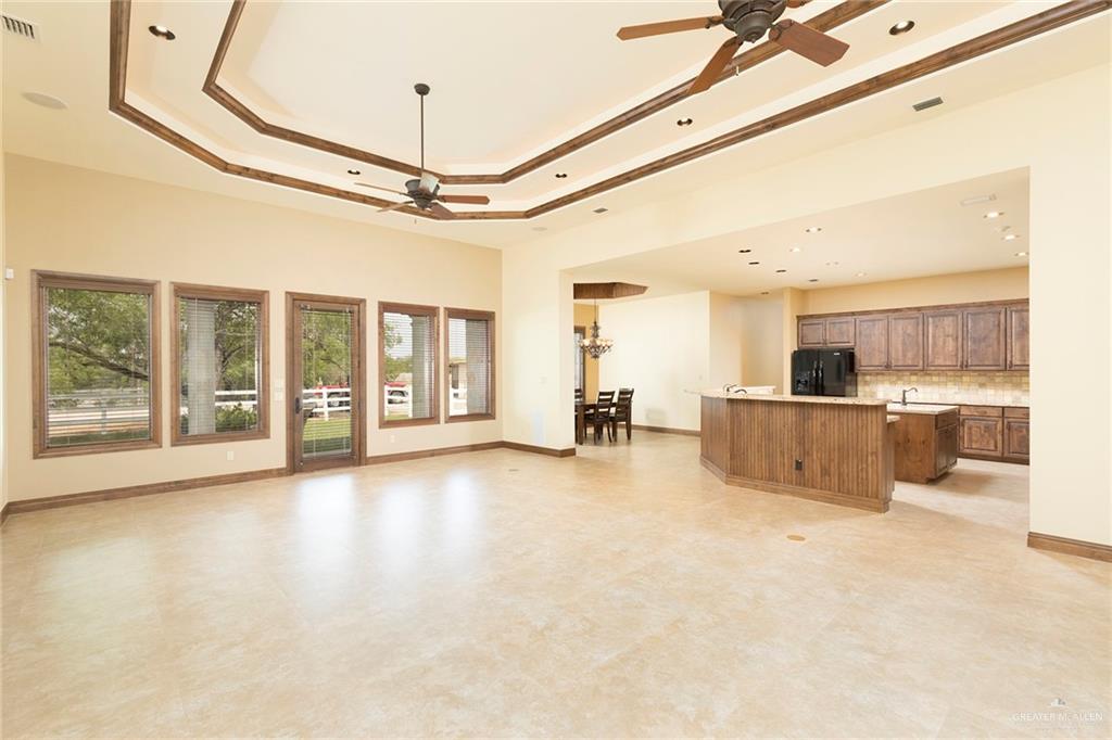 Photo 6 of 3007 Bryan Road