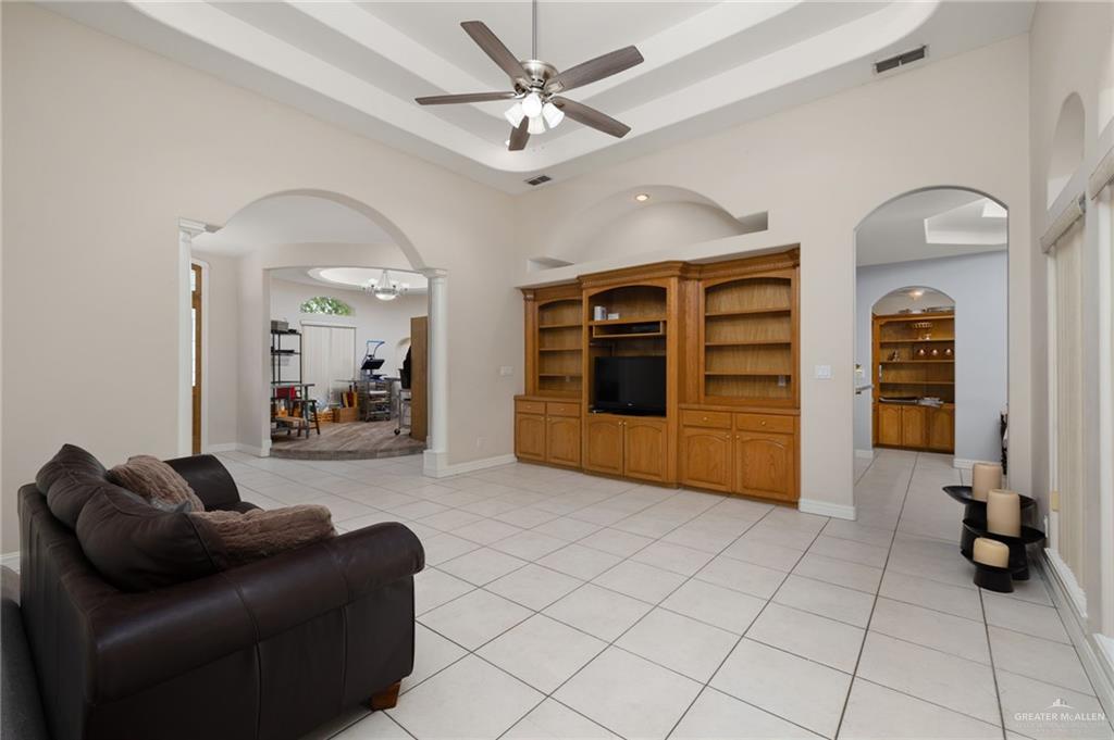 Photo 4 of 6205 29th Lane
