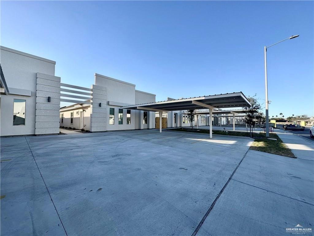 Photo 2 of 1416 Petri Drive