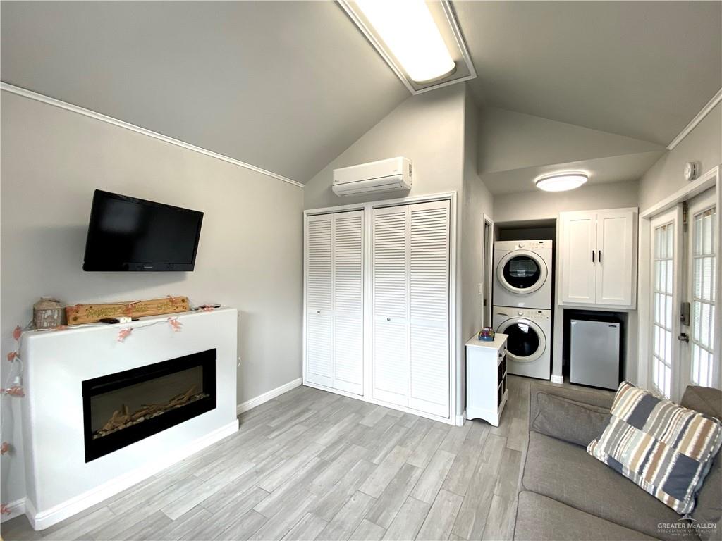 Photo 6 of 4004 Lark Drive