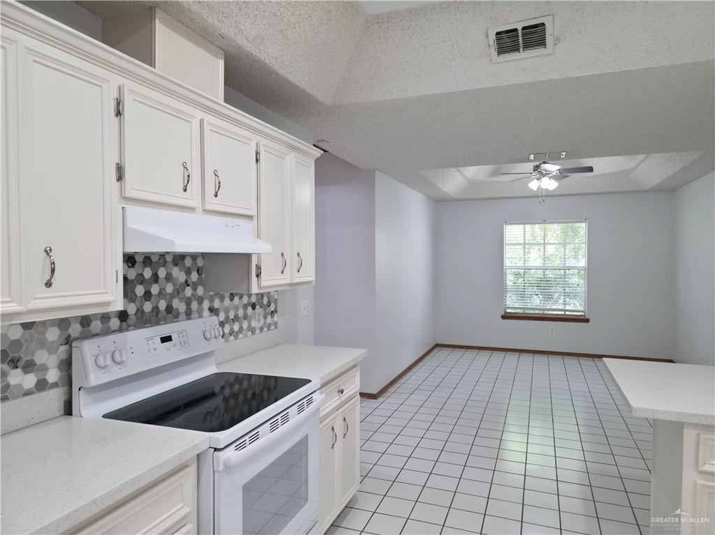 Photo 4 of 1216 Heron Avenue
