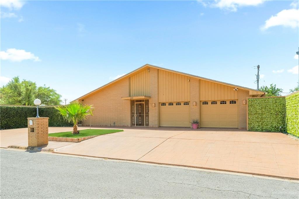 Photo 1 of 501 Kennedy Avenue, McAllen