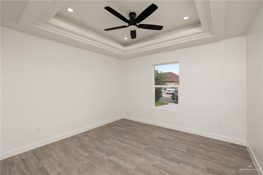 Photo 8 of 1005 Dove Avenue