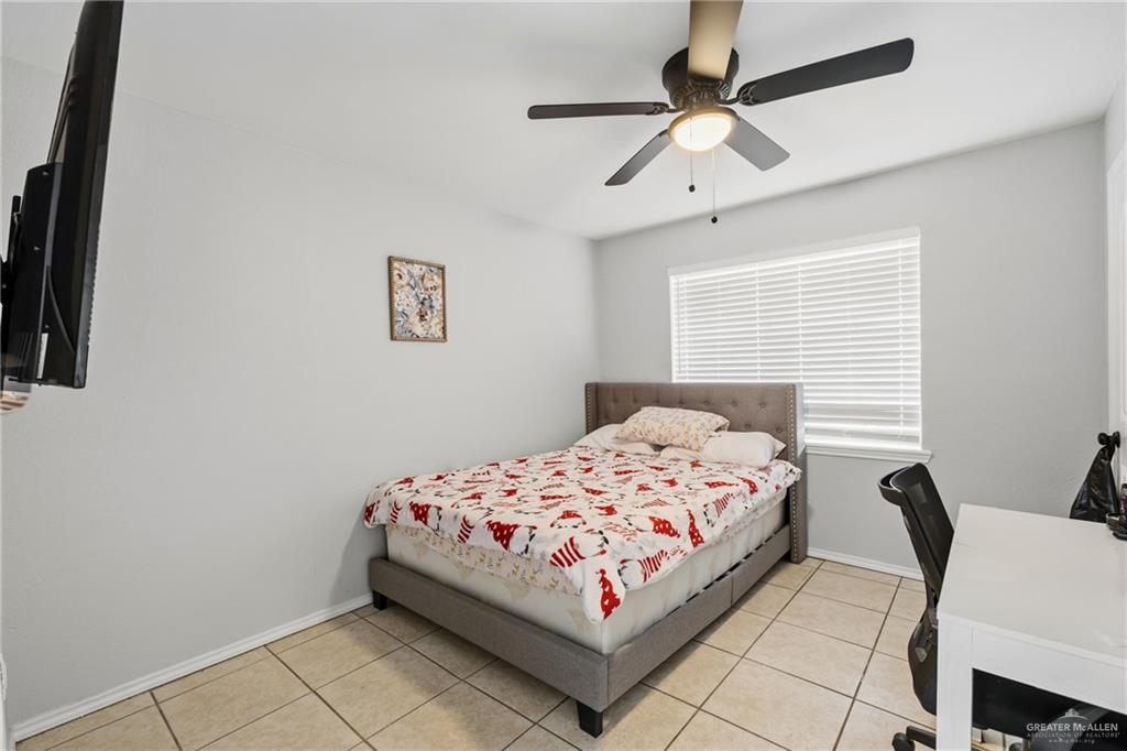 Photo 5 of 1132 Los Ebanos Road