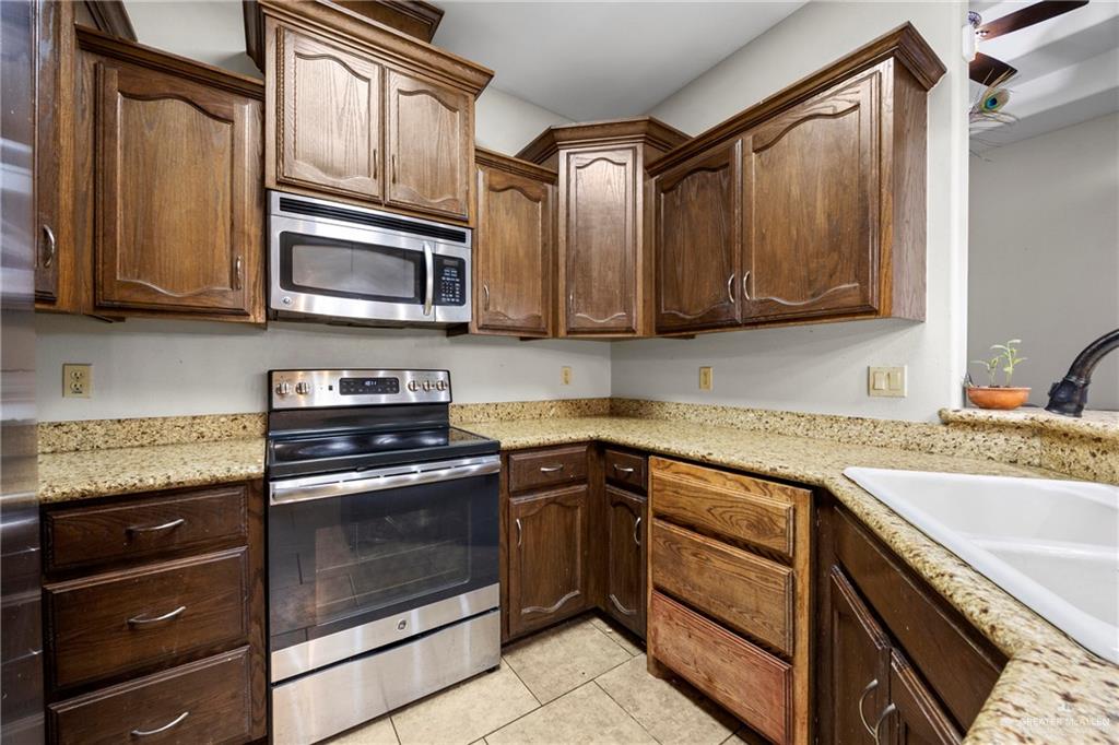 Photo 6 of 2900 La Puerta Avenue