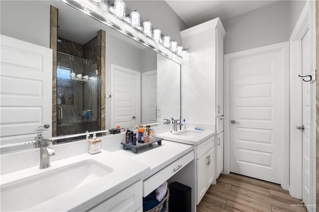 Photo 16 of 7818 Drury Lane