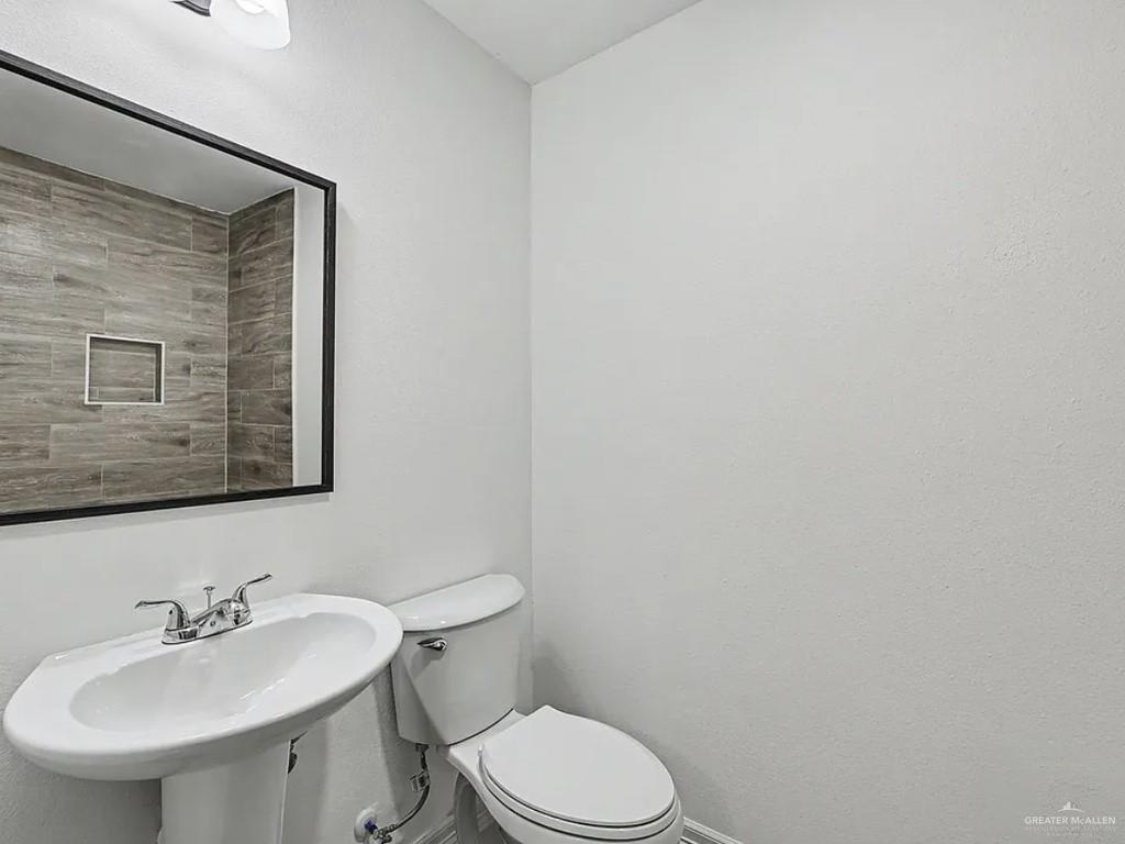 Photo 16 of 4913 26th Street