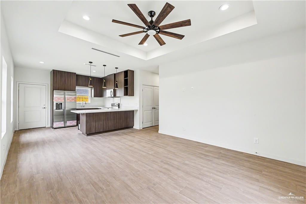 Photo 4 of 5800 Ozark Avenue #1