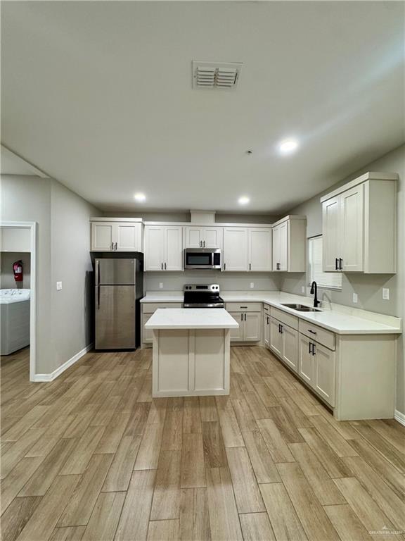 Photo 3 of 720 Ragland Road #2