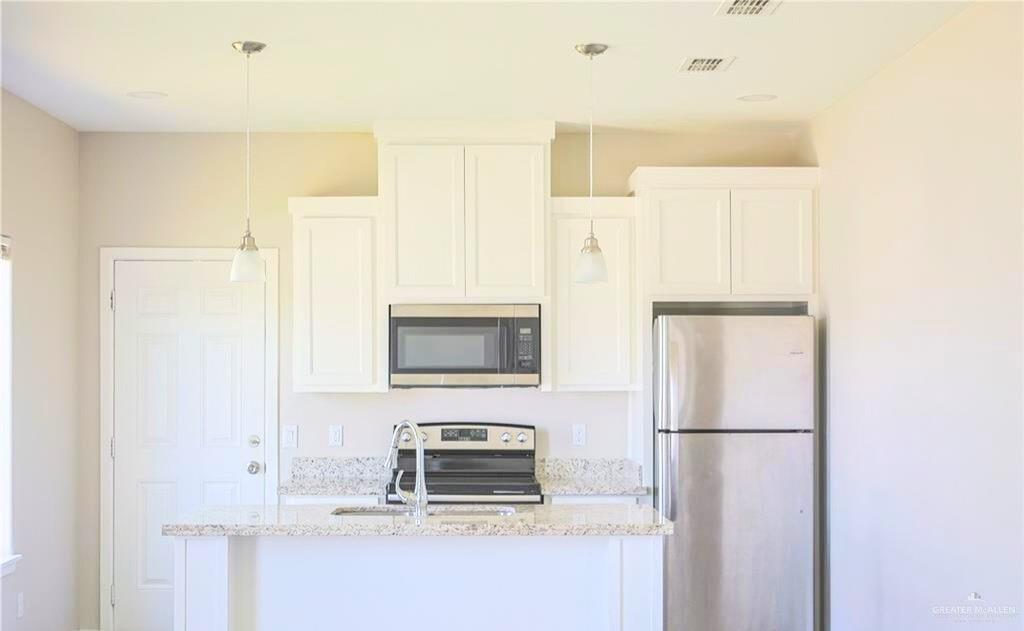 Photo 2 of 5905 Sandpiper Street #4