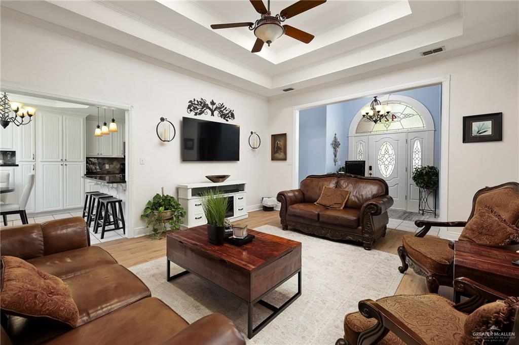 Photo 7 of 421 Savannah Drive