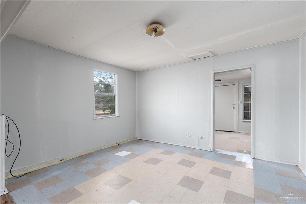 Photo 17 of 408 Villarreal Street