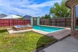 Photo 19 of 2916 Violet Avenue