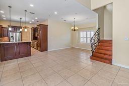Photo 4 of 2916 Violet Avenue