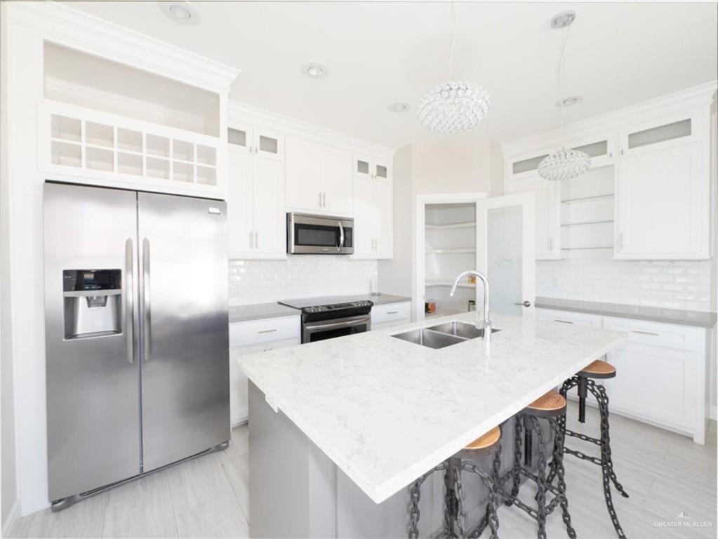 Photo 8 of 113 Stone Ridge Drive