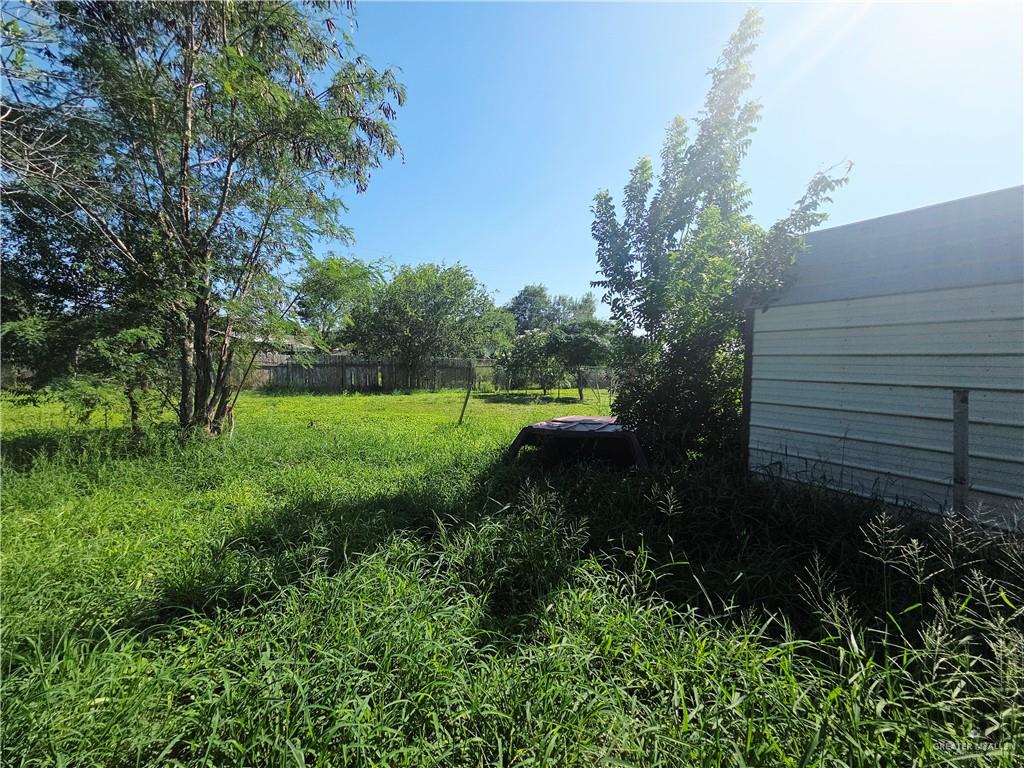 Photo 6 of 902 Alberta Road