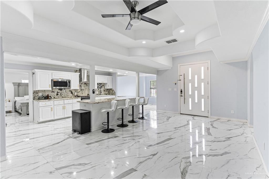 Photo 2 of 1470 Capistrano Drive