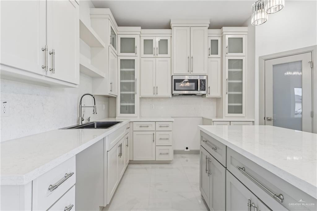 Photo 7 of 3400 Alexa Street