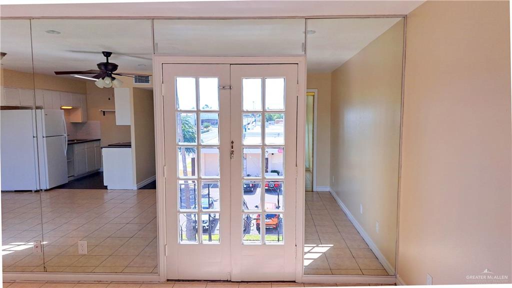 Photo 10 of 1418 Beech Avenue #3