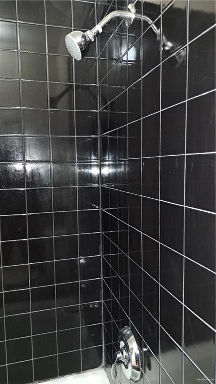 Photo 23 of 1418 Beech Avenue #3