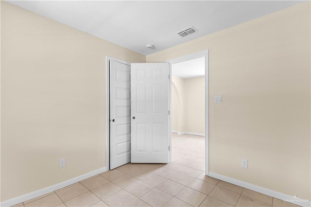 Photo 6 of 1318 Coconut Palm Avenue