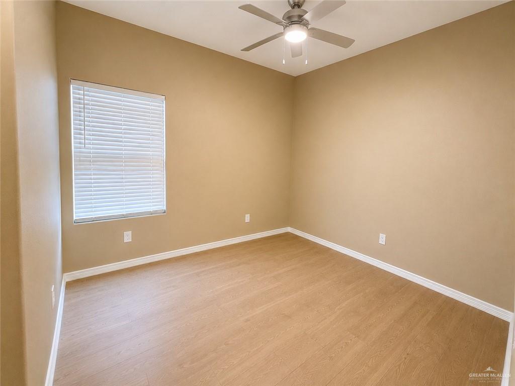 Photo 9 of 3101 Sandlewood Street #2