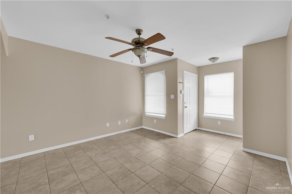 Photo 9 of 1607 Omni Avenue #4