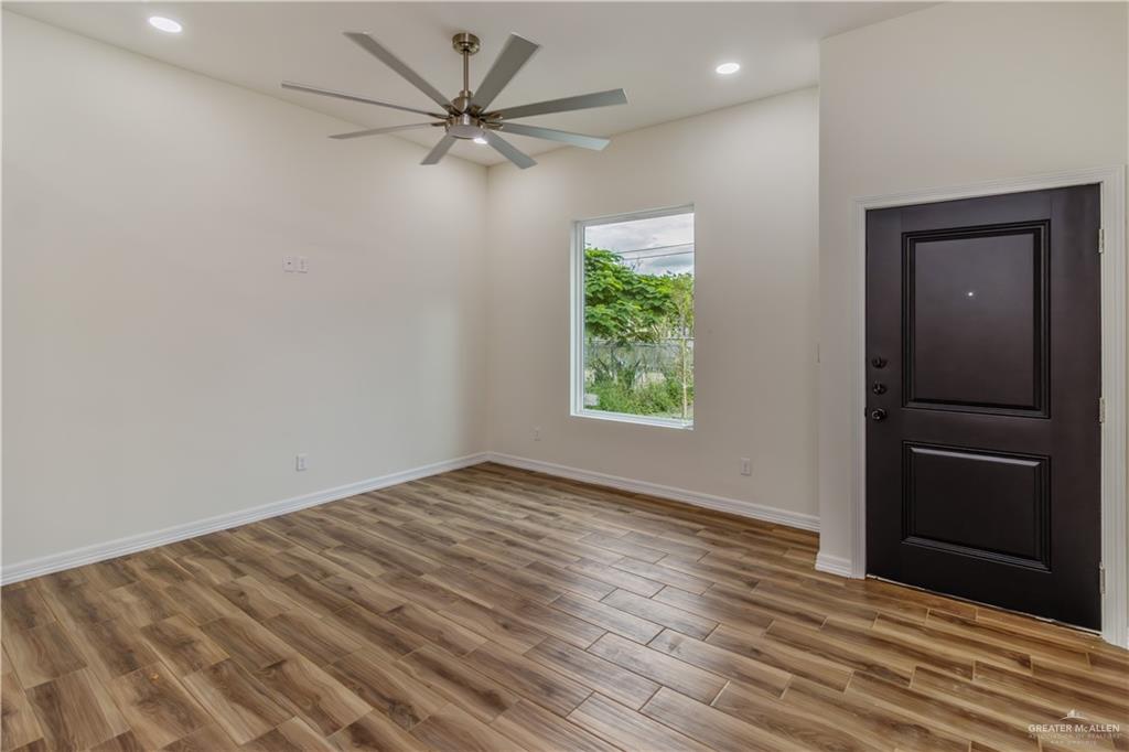 Photo 4 of 326 4th Street #B