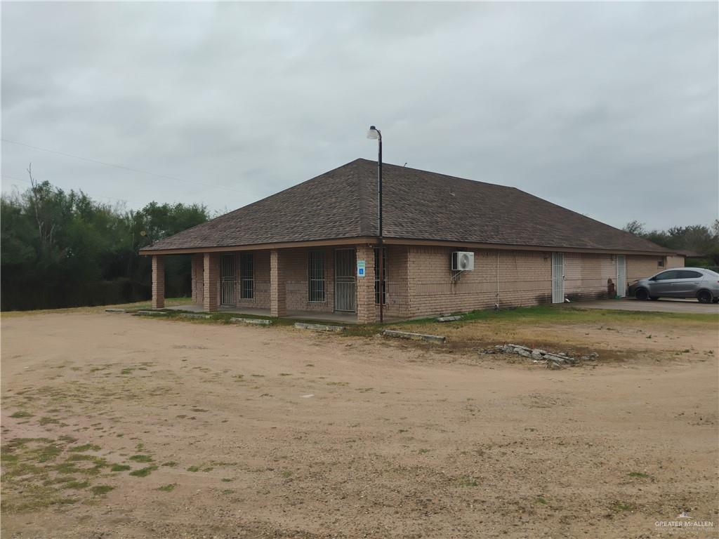 Photo 3 of 2701 El Barquito Drive