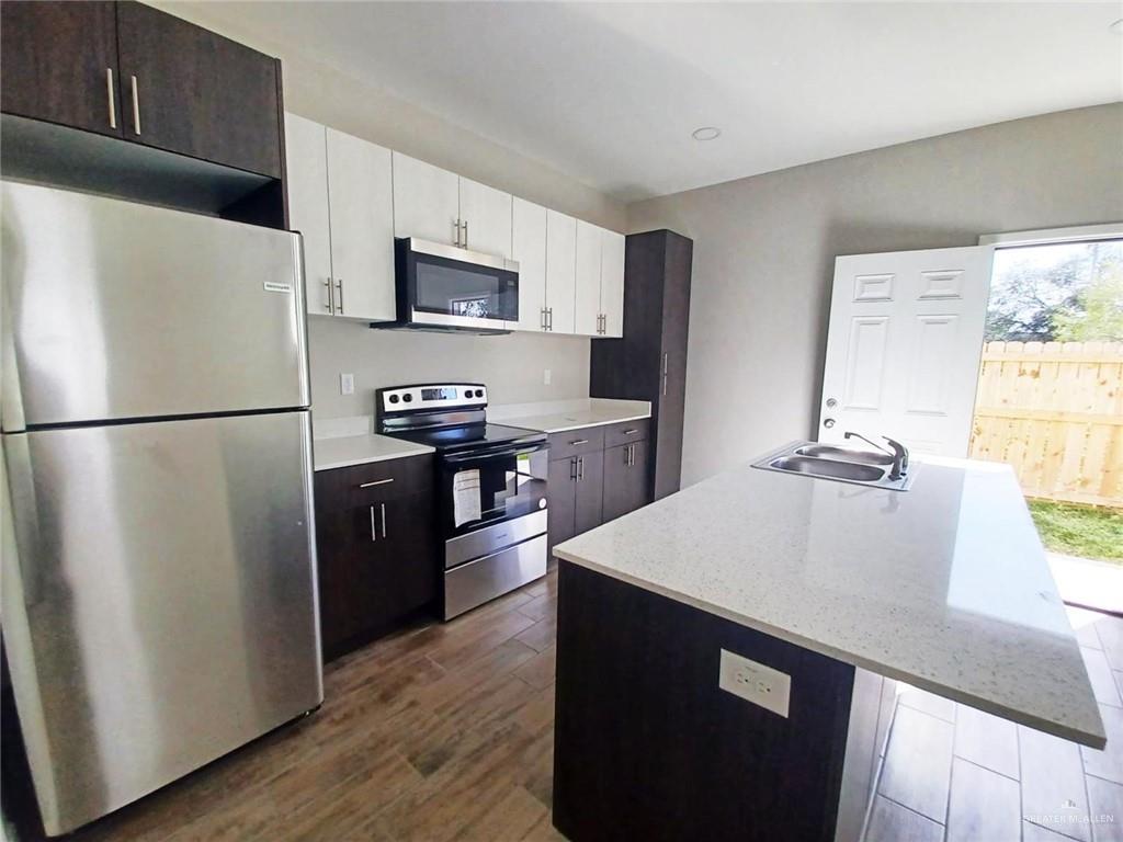 Photo 9 of 906 Starr Road #C