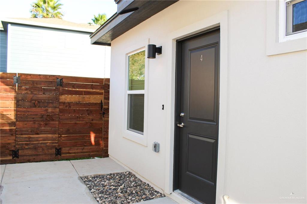 Photo 3 of 512 Brito Lane #4