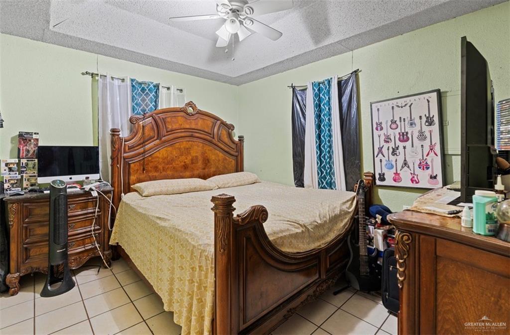 Photo 8 of 609 Albatross Avenue