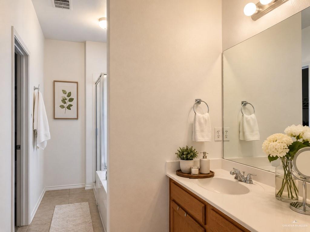 Photo 6 of 3013 San Sebastian Street
